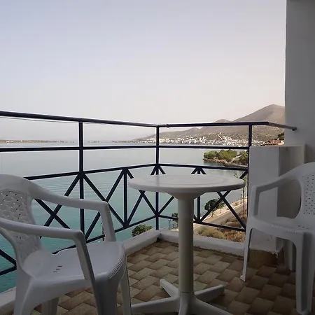 Ξενοδοχείο με διαμερίσματα Kavos Bay 3*